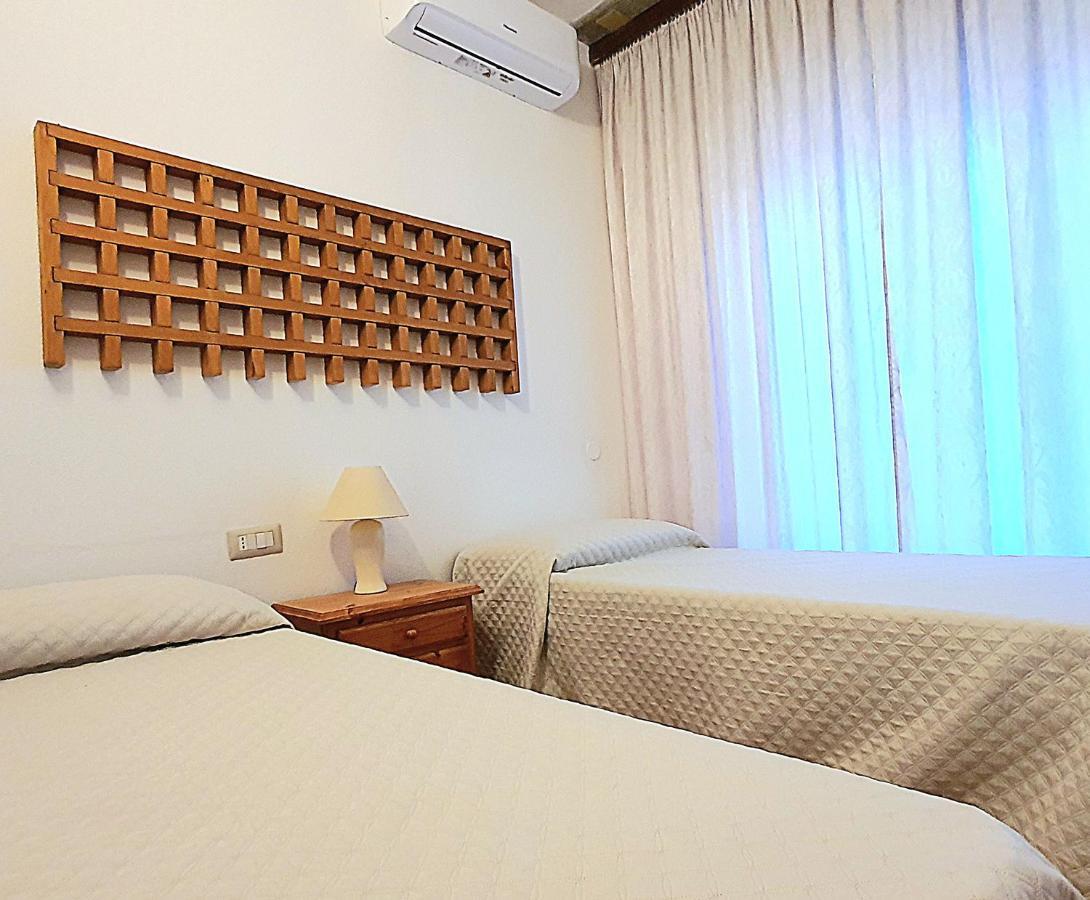 Dommos - Marinaway Apartments Orosei Dış mekan fotoğraf